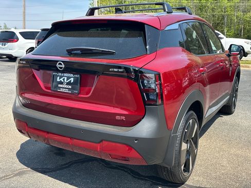 Used 2026 Nissan Kicks SR w/ Interior Electronics Package image 3