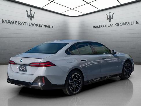 Used 2025 BMW 530i w/ M Sport Package RWD image 37