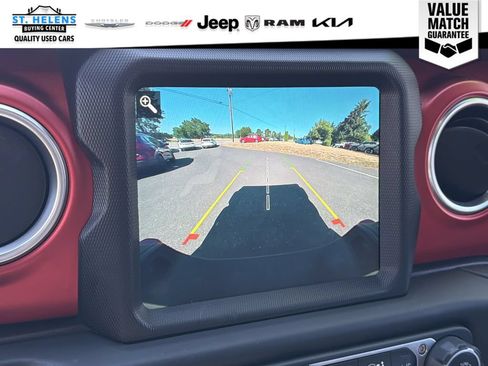 Used 2021 Jeep Gladiator Rubicon AWD/4WD image 22