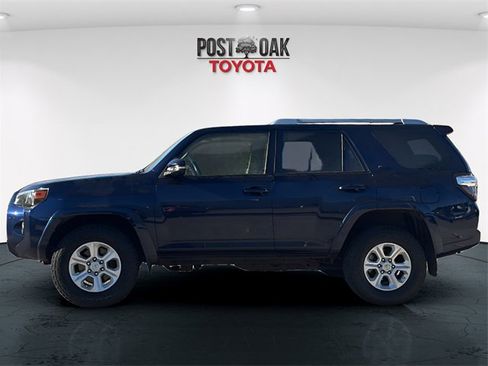 Used 2016 Toyota 4Runner SR5 Premium image 4