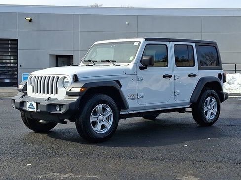 Used 2019 Jeep Wrangler Unlimited Sport S image 3