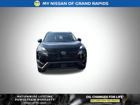 New 2026 Nissan Rogue Dark Armor AWD/4WD image 9