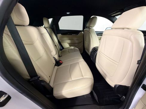 Used 2017 Cadillac XT5 FWD image 27