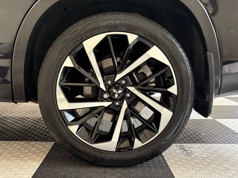 Used 2022 Mitsubishi Outlander ES AWD/4WD image 13