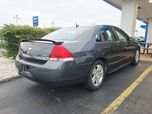 Used 2010 Chevrolet Impala LT w/ Luxury Edition Package FWD image 3