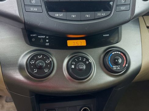 Used 2011 Toyota RAV4 4WD image 13