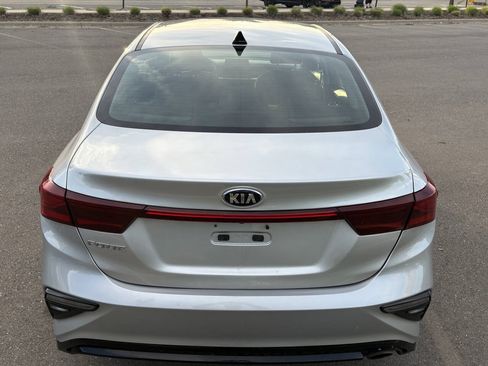 Used 2021 Kia Forte LXS FWD image 13