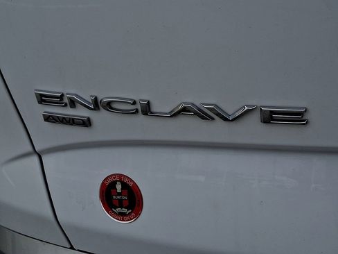 Used 2023 Buick Enclave Essence w/ Experience Buick Package image 31