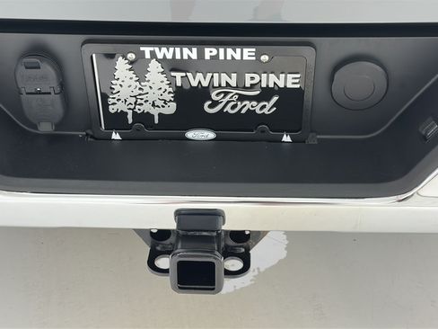 Used 2024 Chevrolet Silverado 1500 LT AWD/4WD image 8