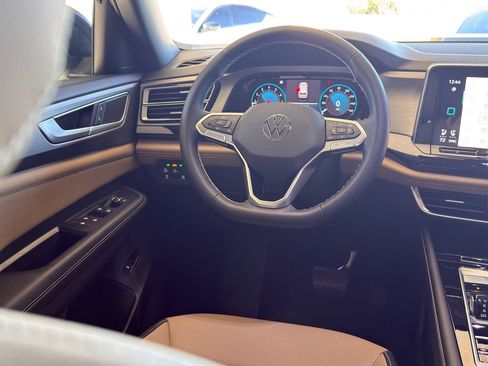 New 2026 Volkswagen Atlas Cross Sport SE FWD image 25