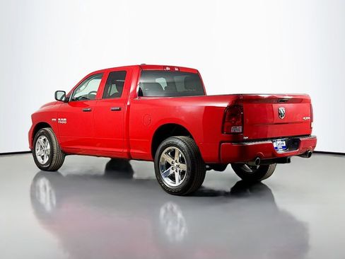 Used 2017 RAM 1500 Express w/ Express Value Package AWD/4WD image 5