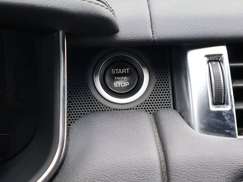Used 2018 Land Rover Range Rover Sport HSE AWD/4WD image 27