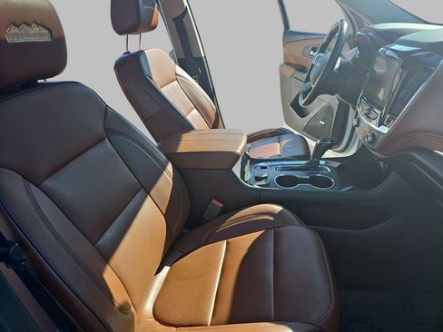 Certified 2020 Chevrolet Traverse High Country w/ LPO, Floor Liner Package AWD/4WD image 13