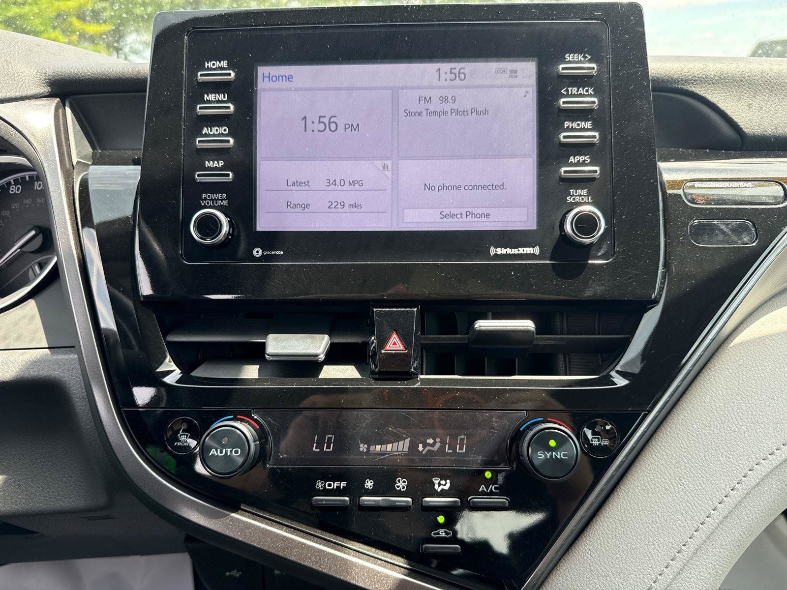 Used 2024 Toyota Camry LE FWD image 20