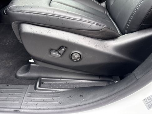 New 2026 Chrysler Pacifica Select image 18