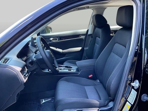 Used 2024 Honda HR-V LX image 8