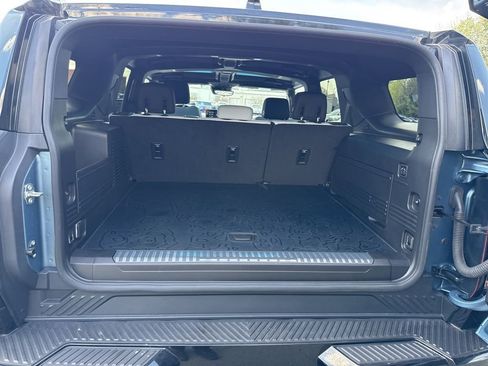 Used 2024 GMC Hummer EV 3X w/ Omega Edition AWD/4WD image 58