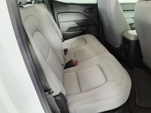 Used 2017 Chevrolet Colorado W/T w/ WT Convenience Package RWD image 5