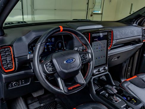 Used 2025 Ford Ranger Raptor image 17