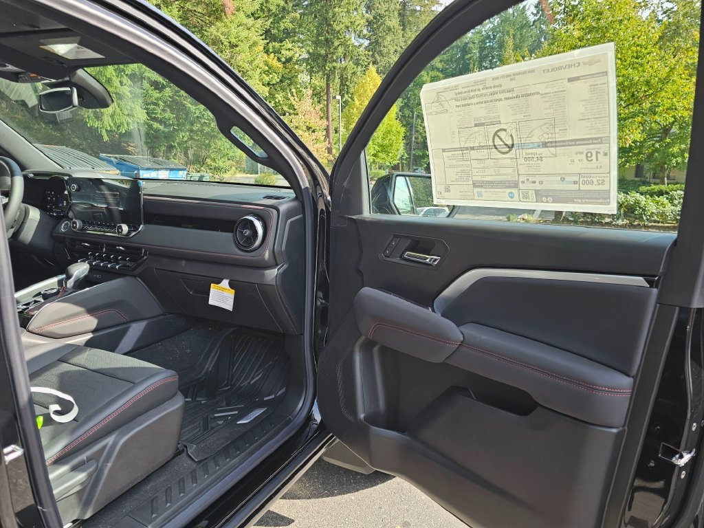 New 2026 Chevrolet Colorado Z71 w/ Technology Package AWD/4WD image 12