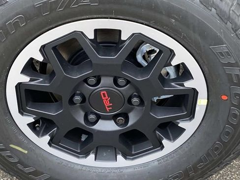 New 2026 Toyota Tacoma TRD Off-Road image 6