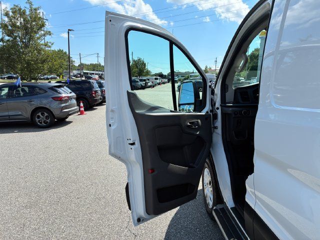 Certified 2025 Ford Transit 250 Low Roof w/ Exterior Upgrade Package RWD image 9