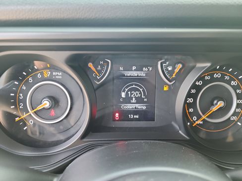 New 2025 Jeep Gladiator Sport image 10