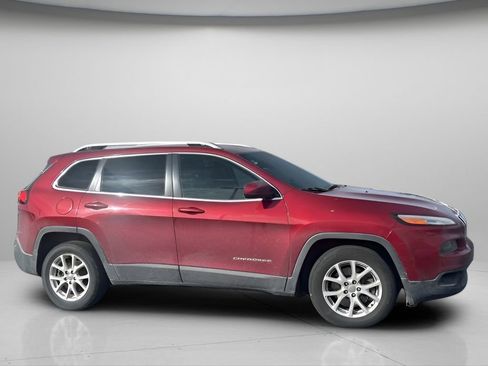 Used 2014 Jeep Cherokee Latitude image 3
