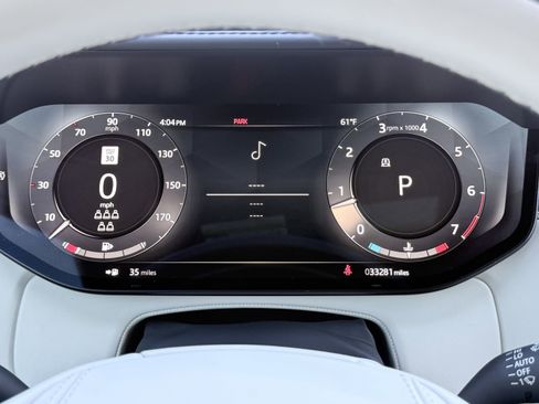 Used 2023 Land Rover Range Rover Long Wheelbase Autobiography image 19