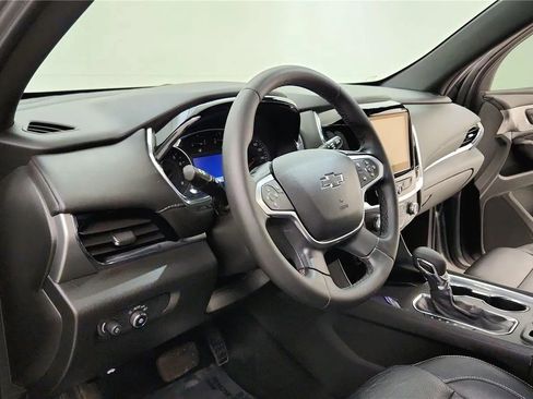 Used 2023 Chevrolet Traverse LT w/ Midnight/Sport Edition image 23