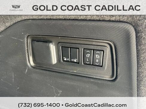Used 2023 Cadillac Escalade ESV Sport Platinum w/ LPO, ONYX Package AWD/4WD image 16