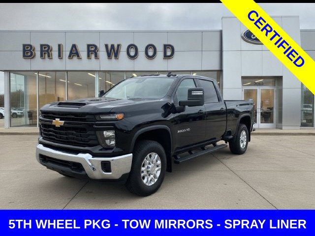 Used 2024 Chevrolet Silverado 3500 W/T AWD/4WD image 1