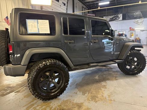 Used 2018 Jeep Wrangler Unlimited Rubicon w/ Cold Weather Group AWD/4WD image 10