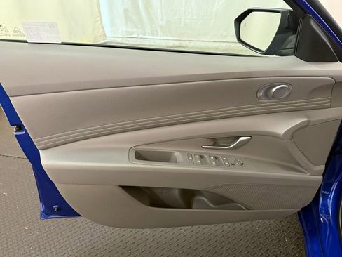 Used 2025 Hyundai Elantra Sport image 23