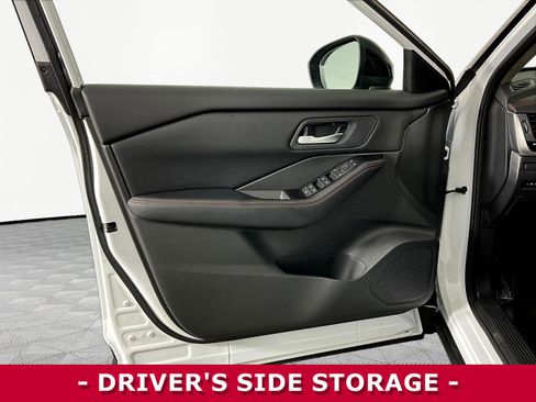 Certified 2025 Nissan Rogue SV AWD/4WD image 20
