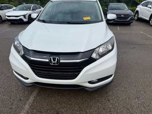 Used 2016 Honda HR-V EX-L image 2