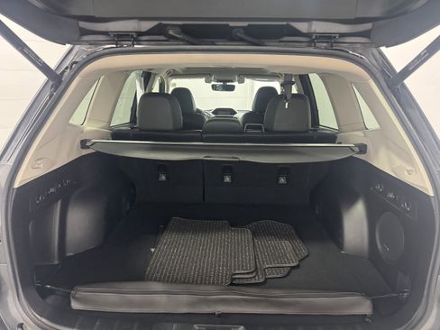 Used 2019 Subaru Forester Touring image 32