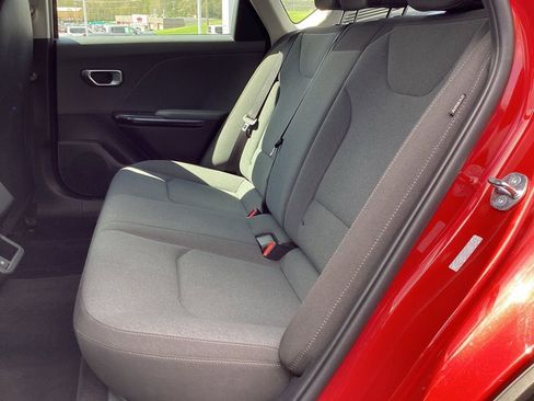 Used 2025 Kia K4 FWD image 12
