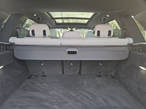 Used 2023 BMW X5 xDrive40i w/ Executive Package image 28