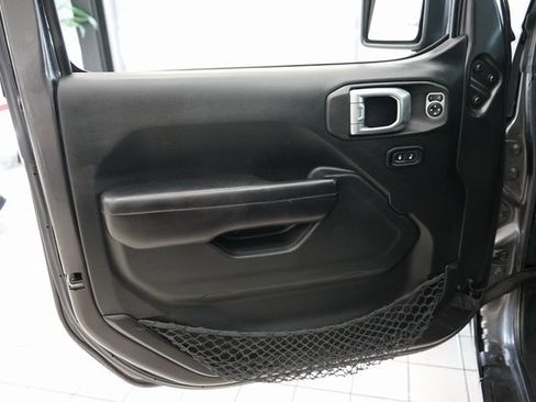Used 2019 Jeep Wrangler Unlimited Sport S image 23