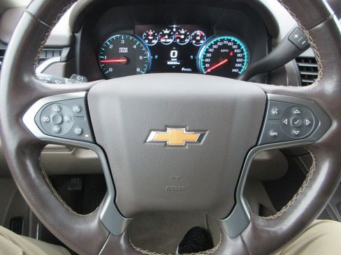 Used 2020 Chevrolet Suburban Premier w/ 6.2L Performance Package image 28