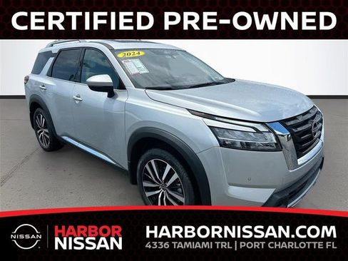 Certified 2024 Nissan Pathfinder Platinum AWD/4WD image 1