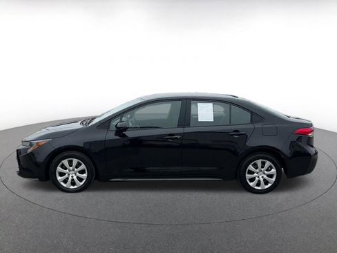 Used 2025 Toyota Corolla LE image 10