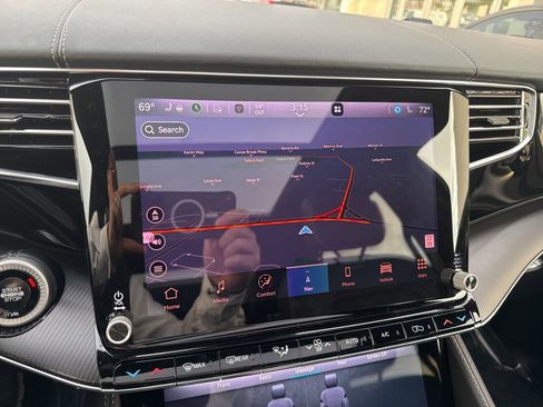 Used 2024 Jeep Grand Wagoneer L Series II w/ Quick Order Packagew 28T image 45