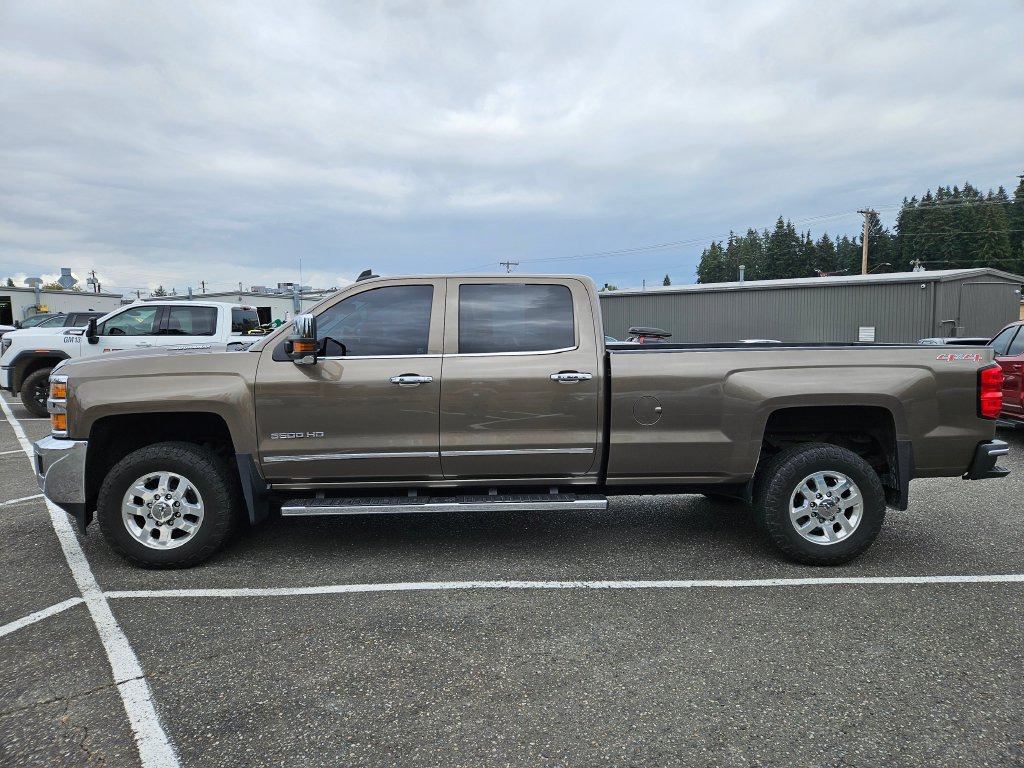 Used 2015 Chevrolet Silverado 3500 LTZ w/ Duramax Plus Package AWD/4WD image 3