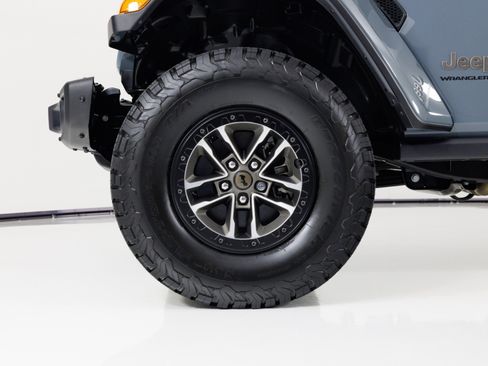 Used 2024 Jeep Wrangler Unlimited Rubicon 392 image 9