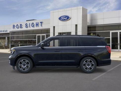 New 2025 Ford Expedition Active image 3