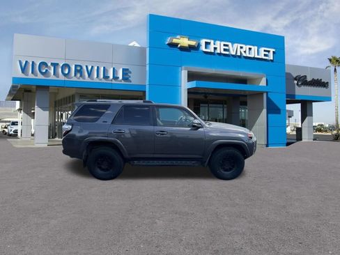 Used 2024 Toyota RAV4 XLE FWD image 4