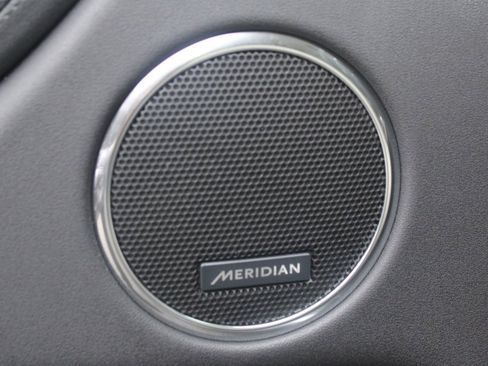 Certified 2025 Land Rover Discovery Sport S image 9