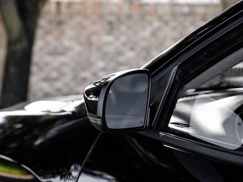 Used 2022 Jeep Cherokee Limited image 54